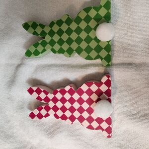 Checkered Bunny Decor Set